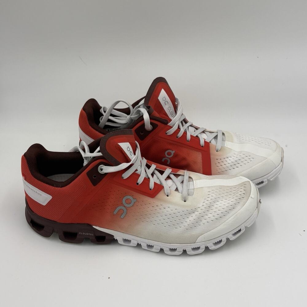 On Cloudflow Women’s Size 7.5 White & Red Athletic Running Casual Sneakers Used